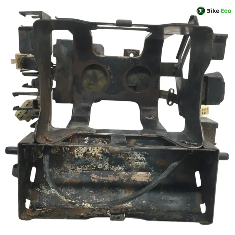 Bac a batterie YAMAHA XS 750 1977