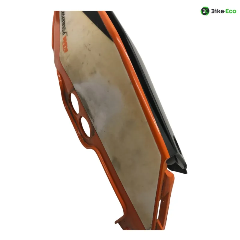 Cache carenage coque arriere droit KTM DUKE 125 2011-2016