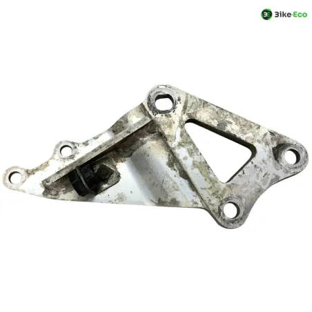 Platine avant droite SUZUKI GSXR 1100 1990