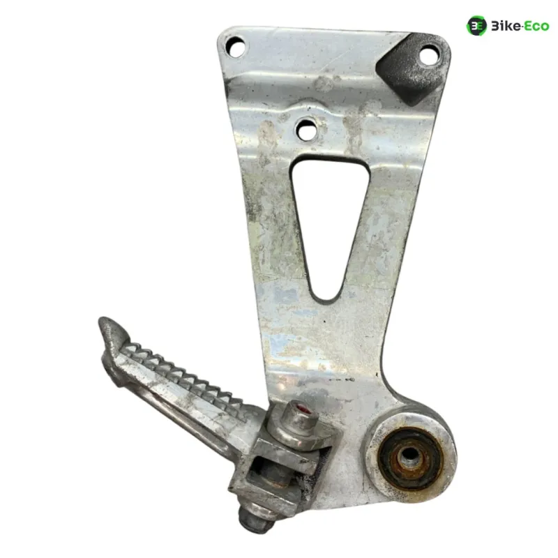 Platine arriere droite SUZUKI GSXR 1100 1989-1990