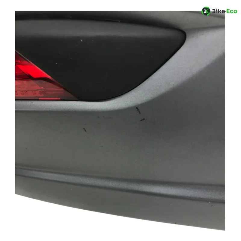 Cache carenage coque arriere droit PIAGGIO MP3 500 LT 2014-2016 SPORT