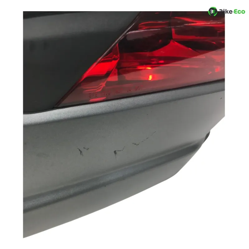 Cache carenage coque arriere gauche PIAGGIO MP3 500 LT 2014-2016 SPORT