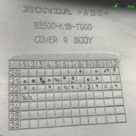 Cache carenage coque arriere droit HONDA NSS 350 2021-2024 FORZA