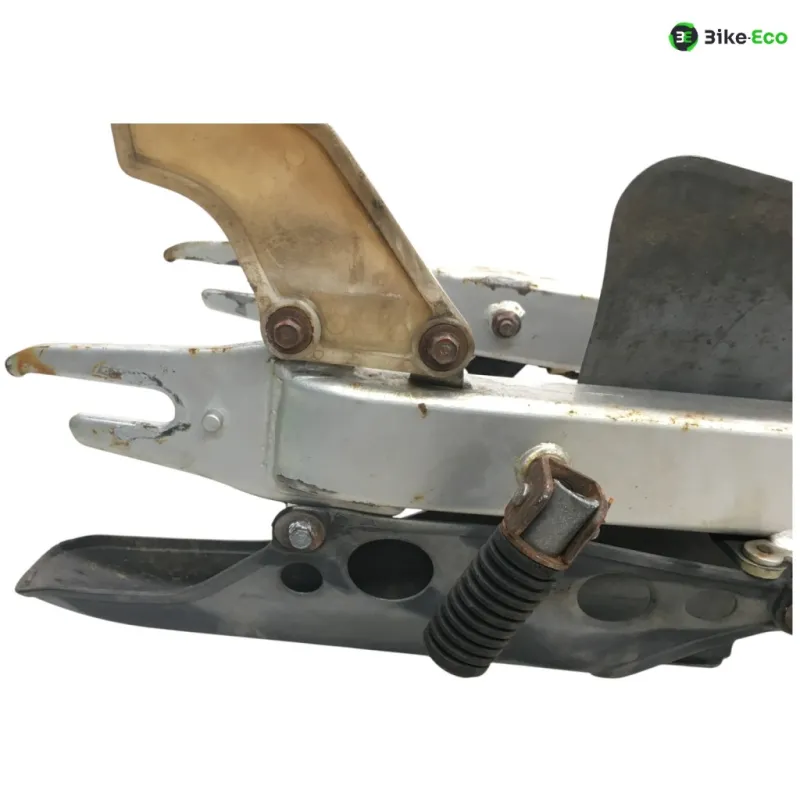 Bras oscillant HONDA XLR 250 R 1982-1983
