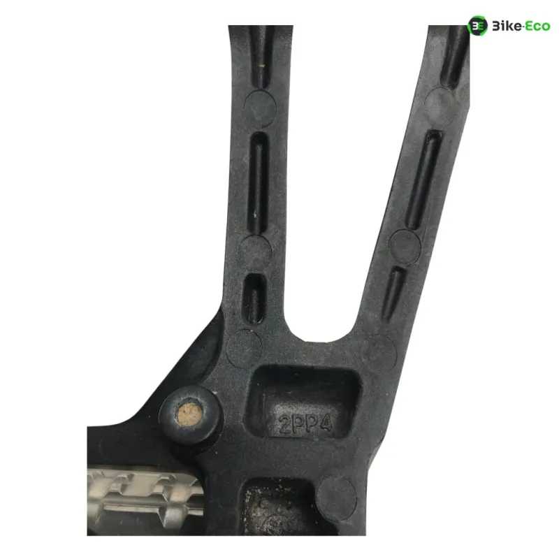 Platine et repose pieds arriere gauche YAMAHA MT09 850 2015-2017 TRACER 900