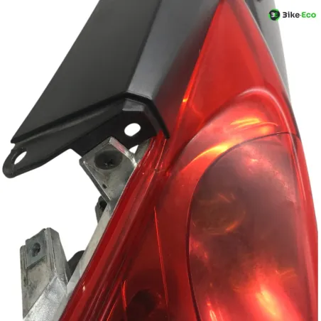 Cache carenage coque arriere droit YAMAHA YPR 250 2010-2013 XMAX