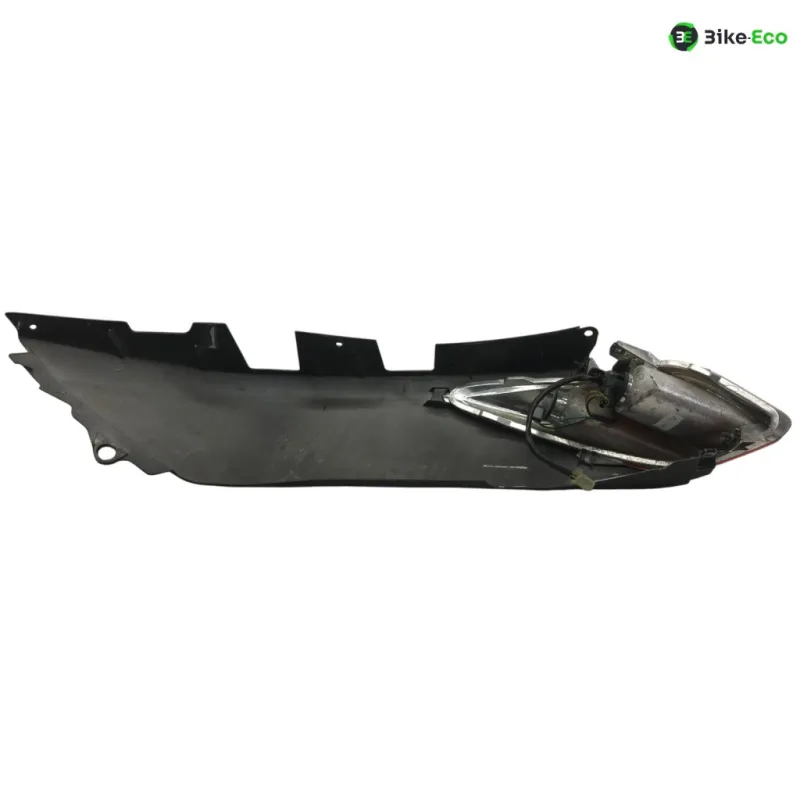 Cache carenage coque arriere droit YAMAHA YPR 250 2010-2013 XMAX
