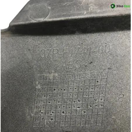 Cache carenage coque arriere droit YAMAHA YPR 250 2010-2013 XMAX