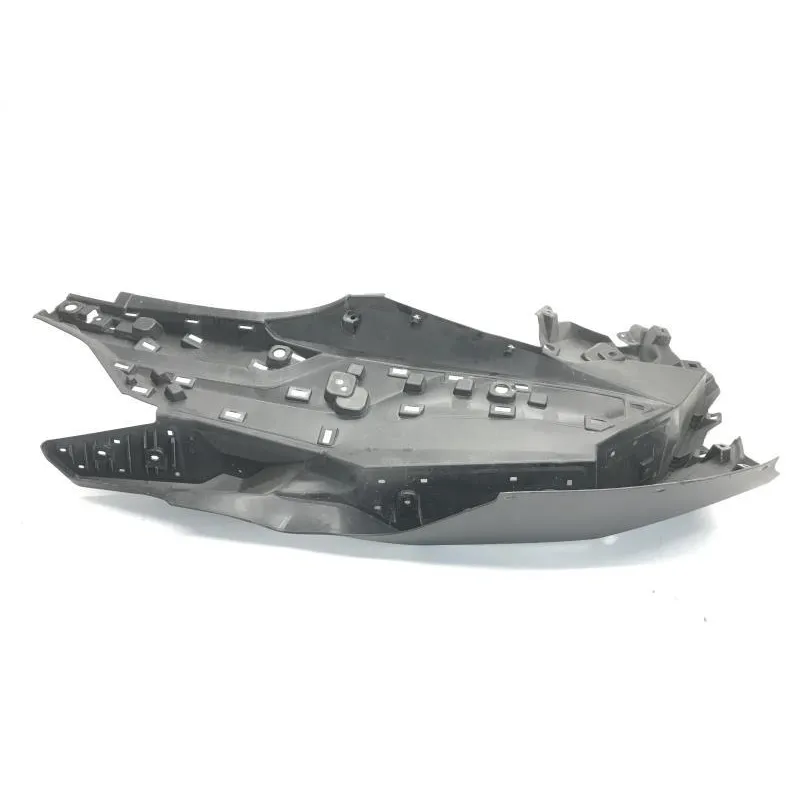 Plancher marche pied gauche BMW C 400 GT 2018-2020