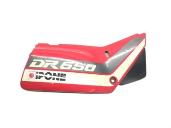 Cache carenage sous selle droit SUZUKI DR 650 RS 1990-1995