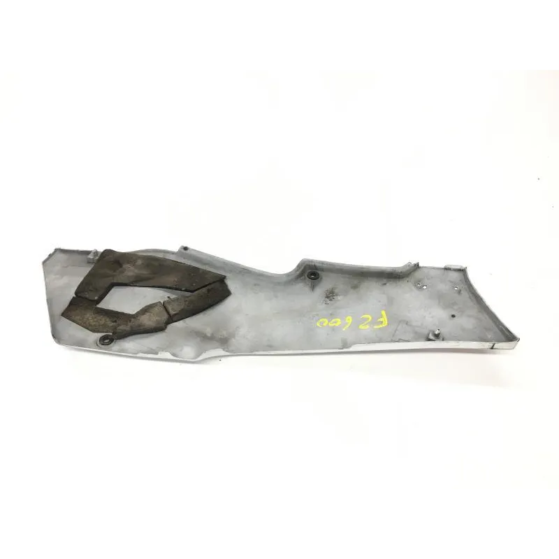 Cache carenage coque arriere droit YAMAHA FZ 600 1986-1988
