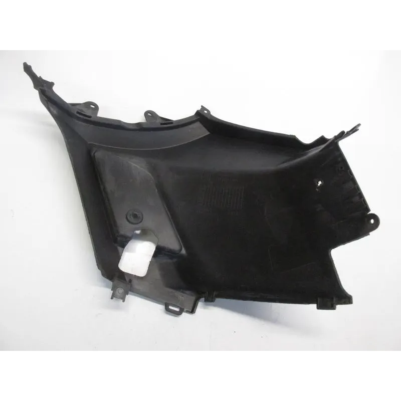 Cache carenage sous selle gauche PEUGEOT KISBEE 50 2011-2012 4T