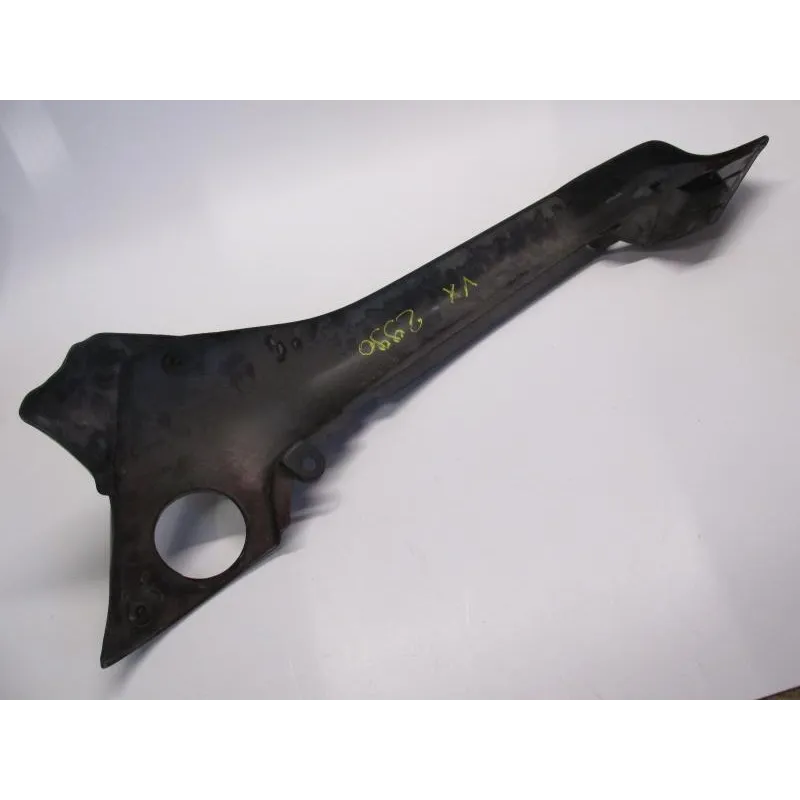 Cache carenage coque arriere gauche SUZUKI VX 800 1990-1997
