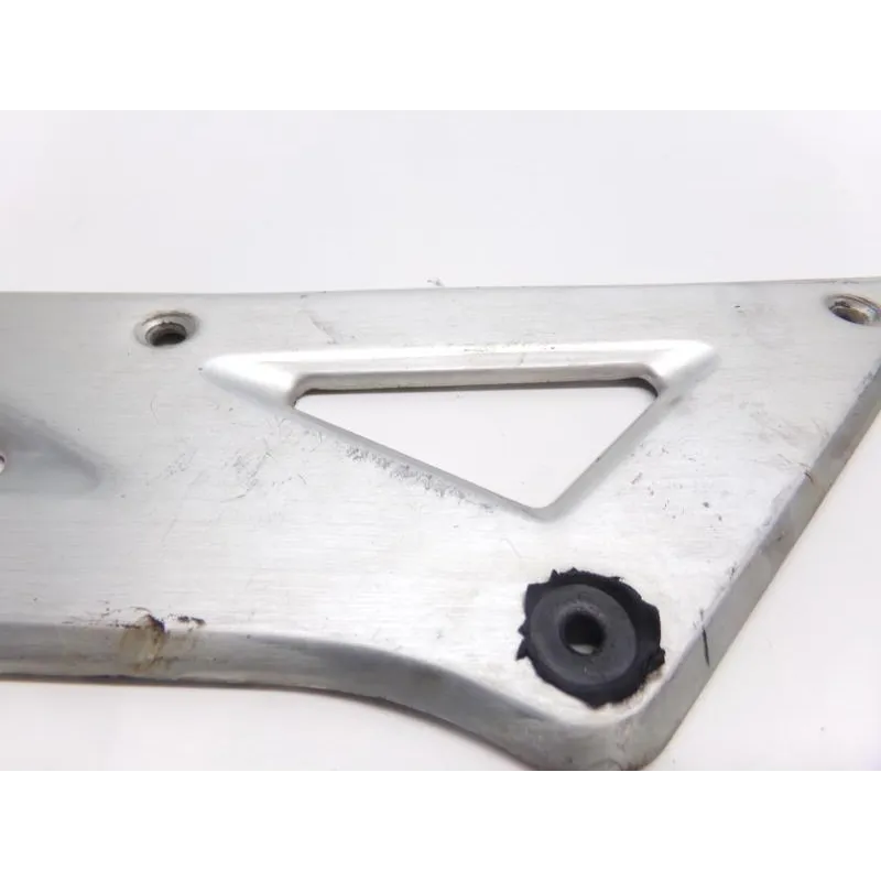 Protection repose pied droit SUZUKI GSX F 750 1989-1997