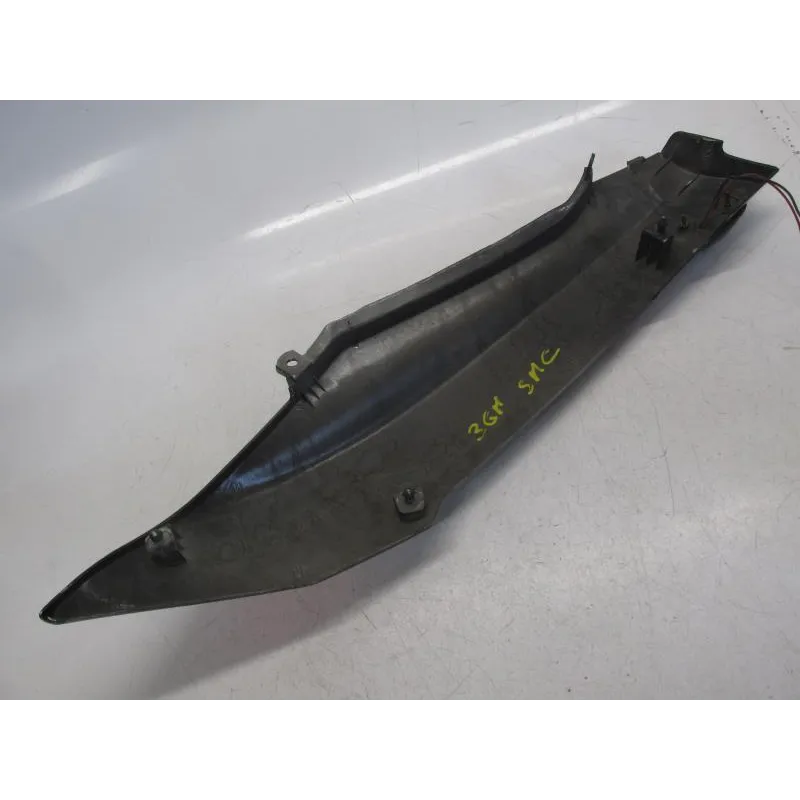 Cache carenage coque arriere droit YAMAHA FZR 1000 1991-1995