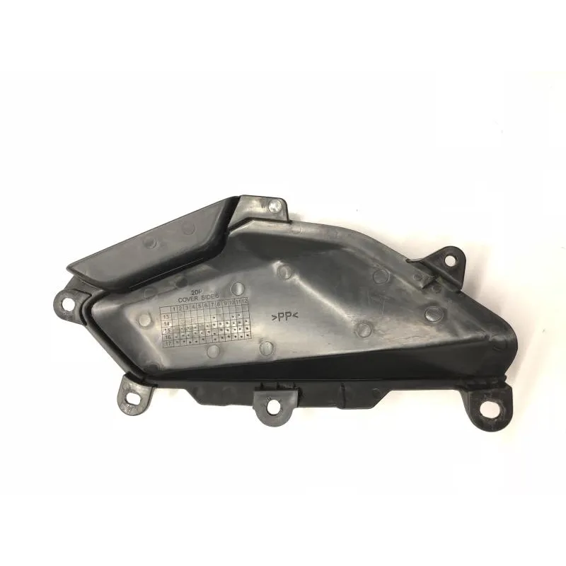 Cache lateral gauche YAMAHA GPD 125 2015-2019 NMAX