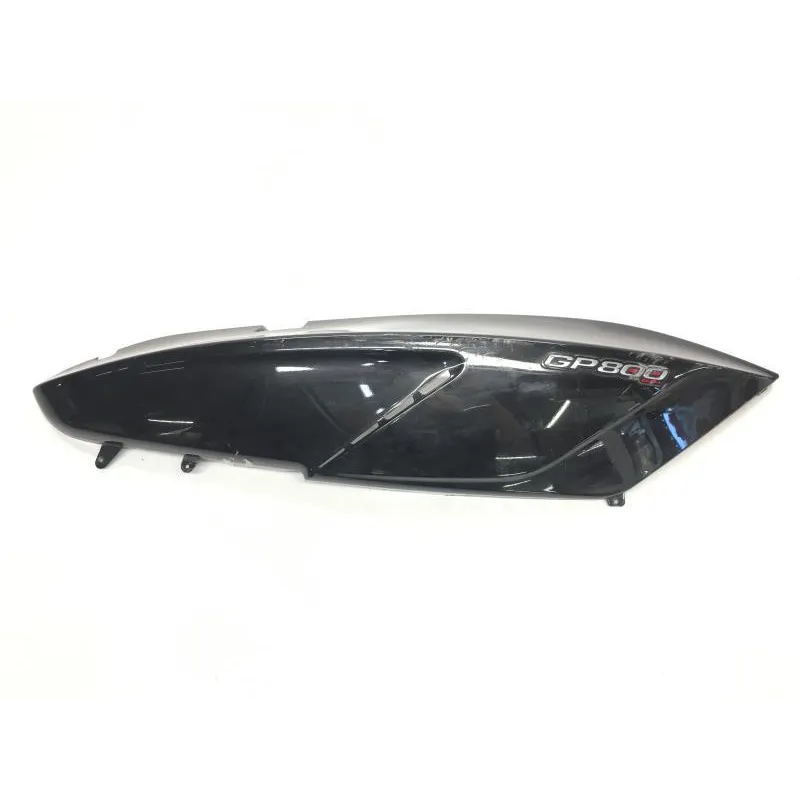 Cache carenage coque arriere droit GILERA GP 800 2007-2008