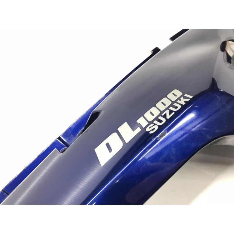 Cache carenage coque arriere droit SUZUKI DL 1000 2002-2006 VSTROM