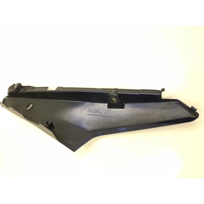 Cache carenage coque arriere droit SUZUKI DL 1000 2002-2006 VSTROM