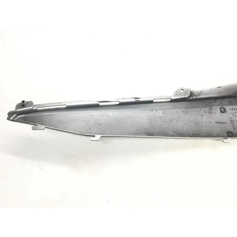 Cache carenage coque arriere droit SUZUKI AN 400 2003-2006 BURGMAN