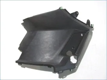 Cache carenage sous selle gauche PEUGEOT KISBEE 50 2011-2017 4T