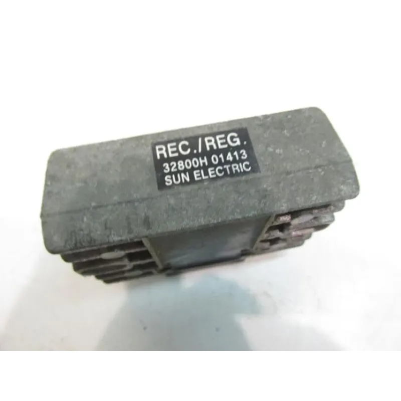 Regulateur charge batterie PIAGGIO X9 EVO 125 2003-2007
