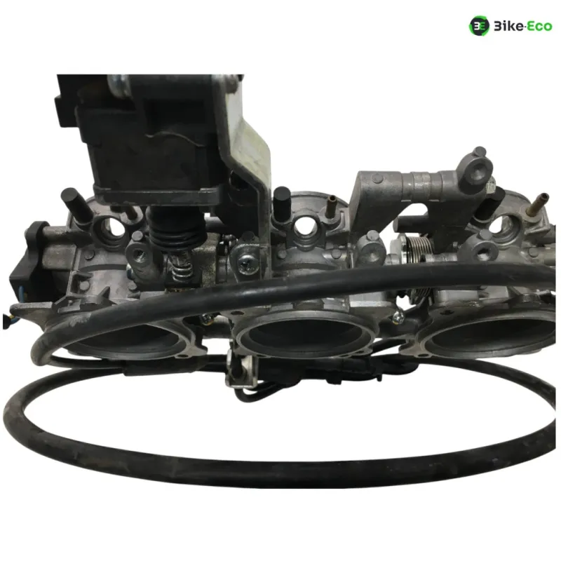 Rampe d'injection TRIUMPH STREET TRIPLE 675 2007-2011