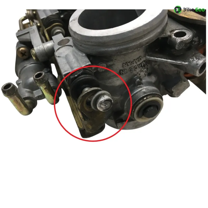 Rampe d'injection YAMAHA FJR 1300 2003-2005