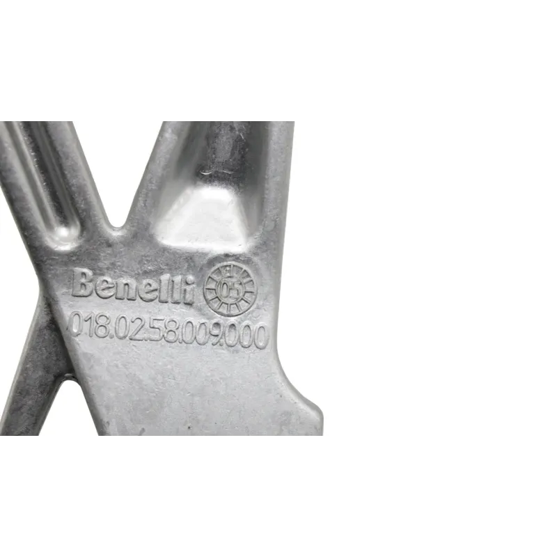 Platine arriere gauche BENELLI TNT 1130 TORNADO 2006 - 2010