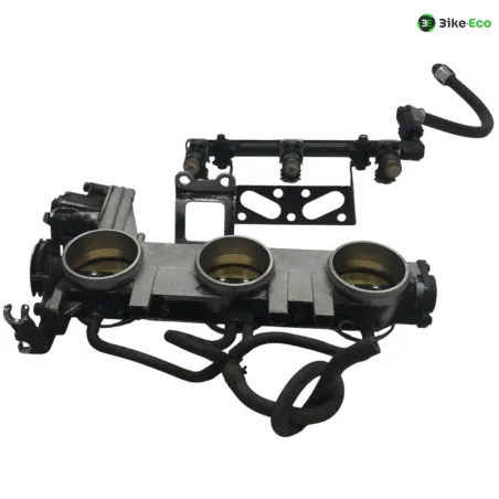 Rampe d'injection TRIUMPH SPEED TRIPLE 1050 2005-2007