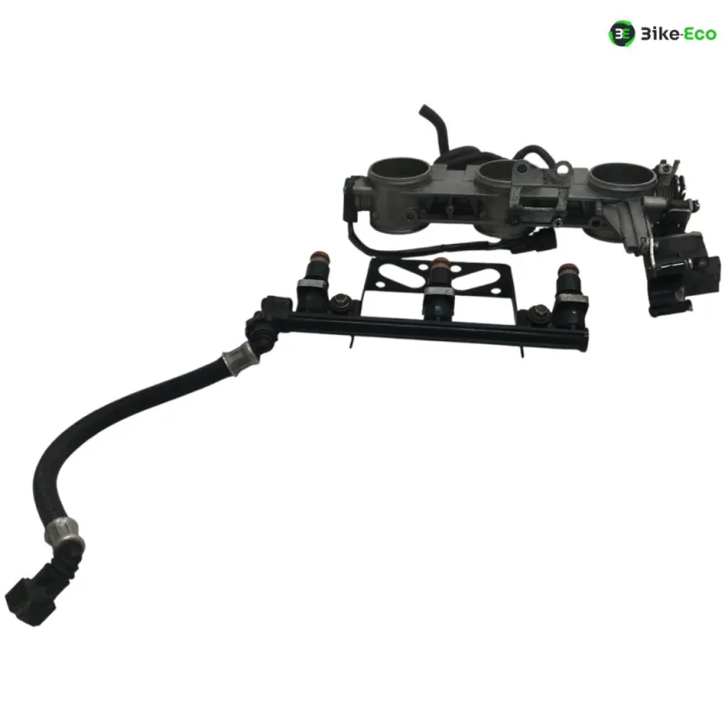 Rampe d'injection TRIUMPH SPEED TRIPLE 1050 2005-2007