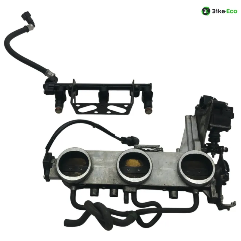 Rampe d'injection TRIUMPH SPEED TRIPLE 1050 2005-2007