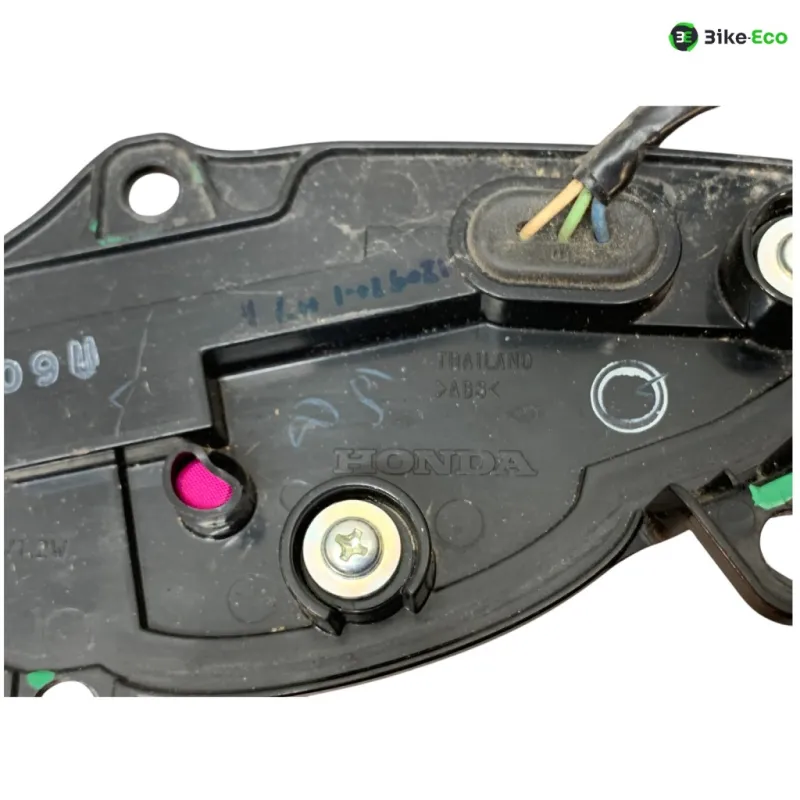 Clignotant avant droit HONDA NSS 125 2021-2022 FORZA