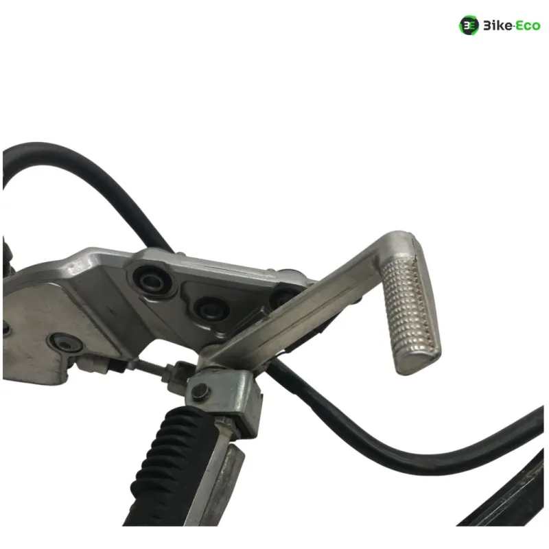 Platine avant droite SUZUKI GSF 600 2000-2004 BANDIT S