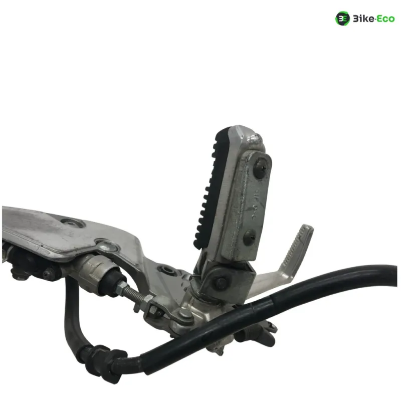 Platine avant droite SUZUKI GSF 600 2000-2004 BANDIT S