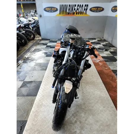 YAMAHA YZF 600 R6