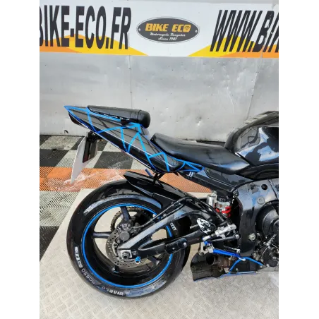 YAMAHA YZF 600 R6