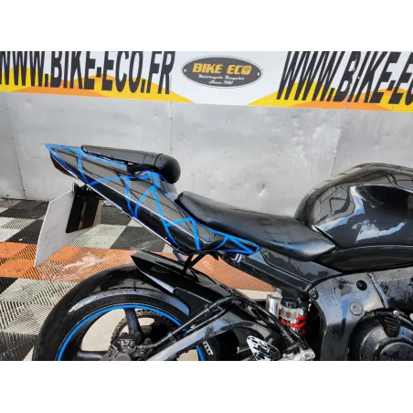 YAMAHA YZF 600 R6