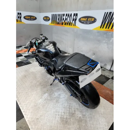YAMAHA YZF 600 R6