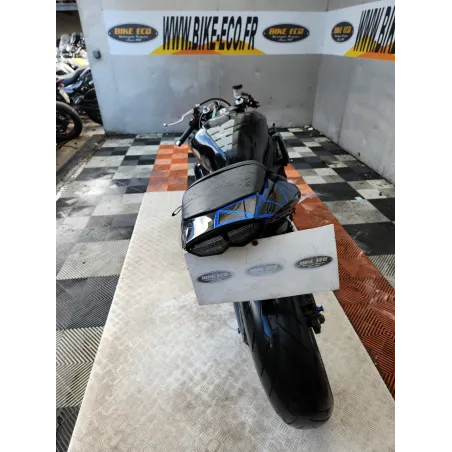YAMAHA YZF 600 R6