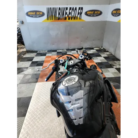 YAMAHA YZF 600 R6