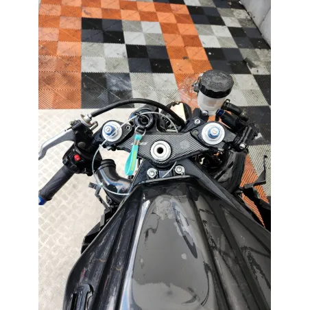 YAMAHA YZF 600 R6