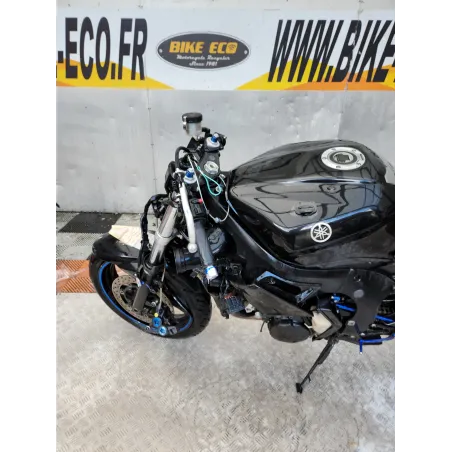 YAMAHA YZF 600 R6