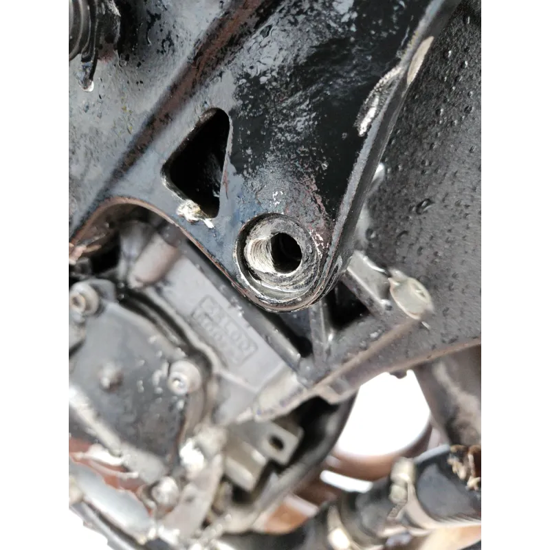 YAMAHA YZF 600 R6