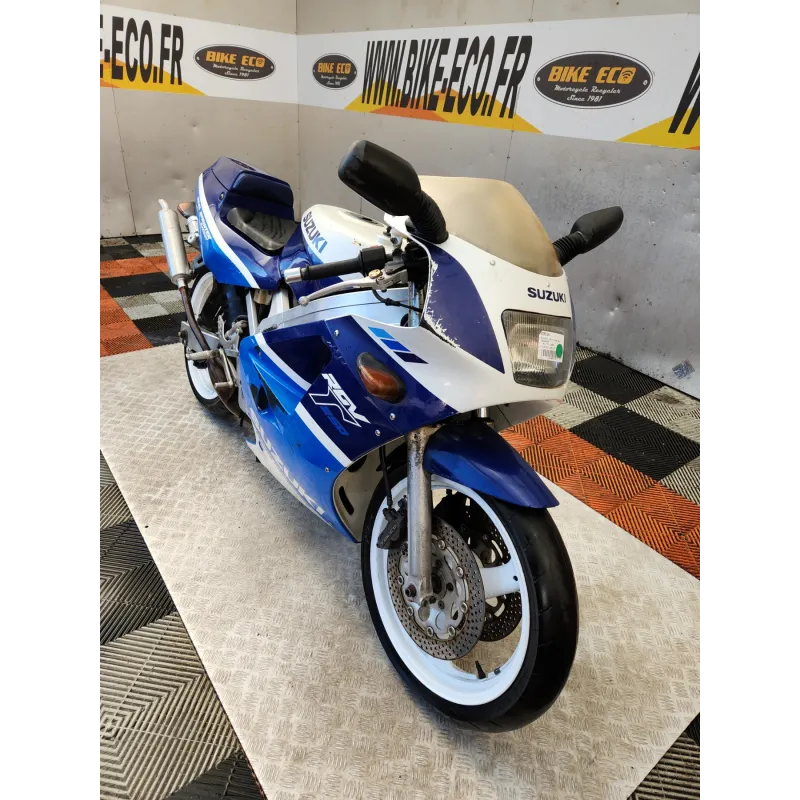 SUZUKI RGV 250