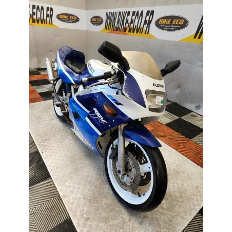SUZUKI RGV 250