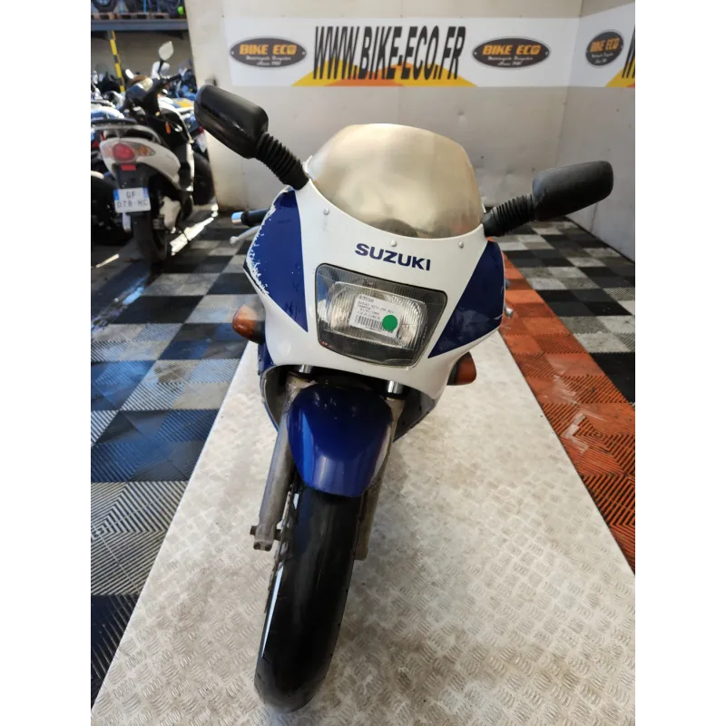 SUZUKI RGV 250