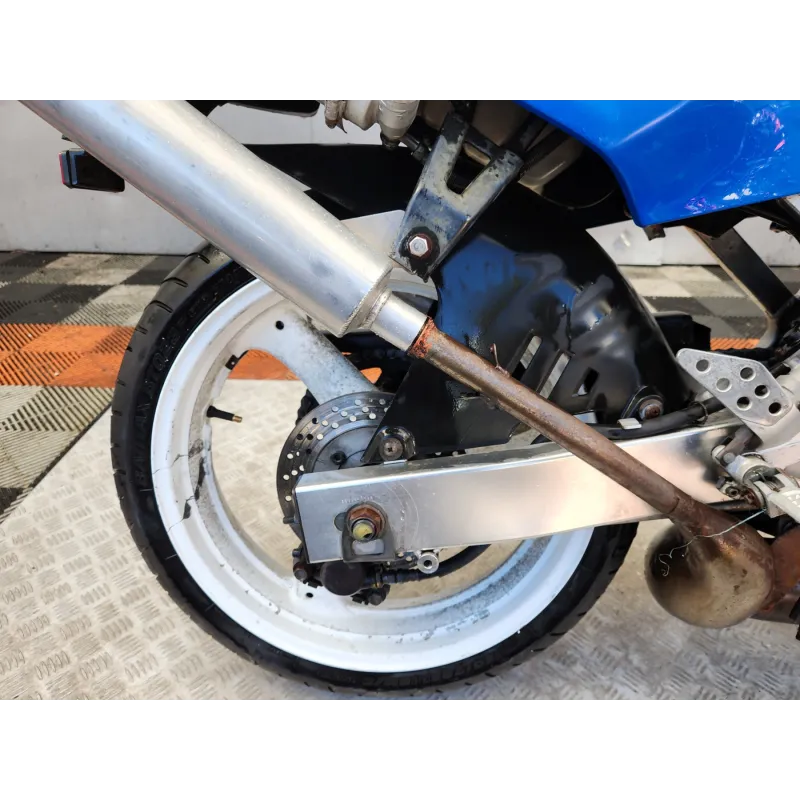 SUZUKI RGV 250