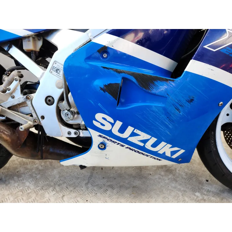 SUZUKI RGV 250