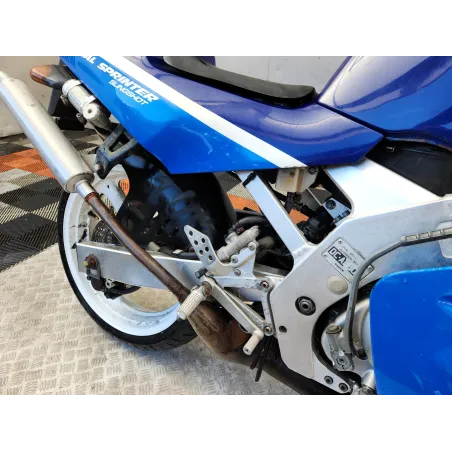 SUZUKI RGV 250